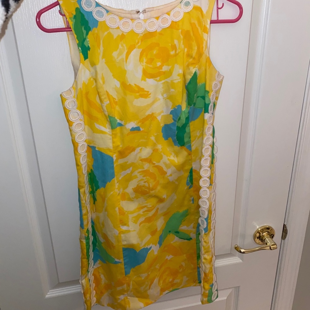 Lily pulitzer classic yellow